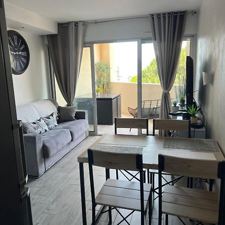 Joli 2 Pieces Aux Pieds Des Plages Cannes Bagian luar foto