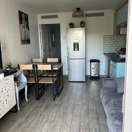 Joli 2 Pieces Aux Pieds Des Plages Cannes Bagian luar foto